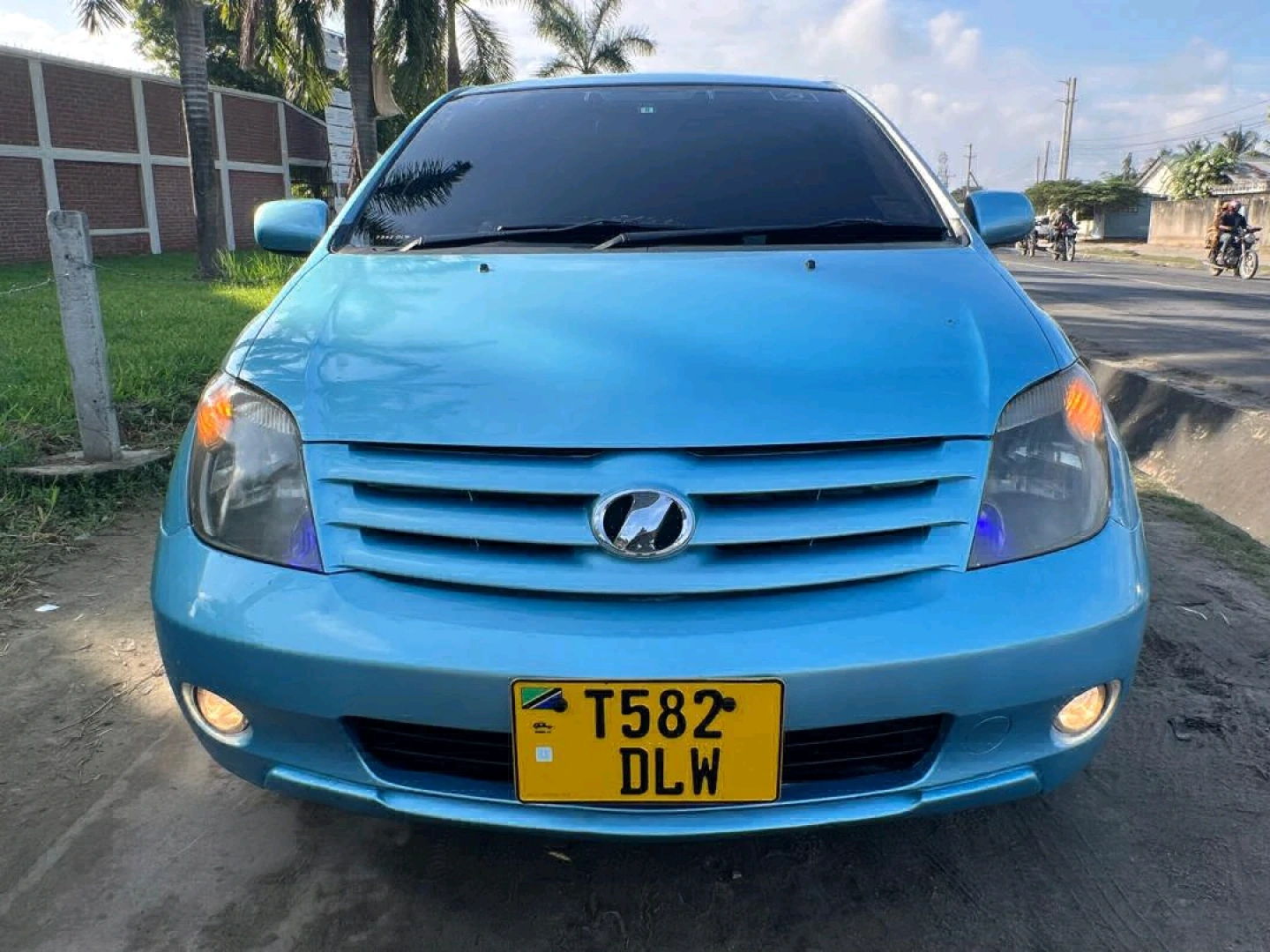 Toyota Ist 2005 Model with Android TV