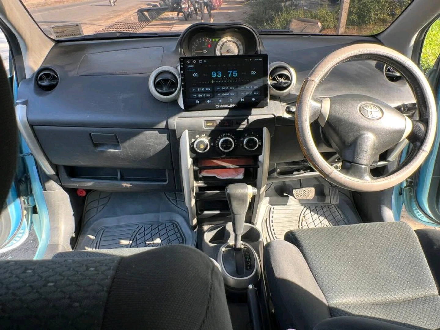 Toyota Ist 2005 Model with Android TV thumbnail 8