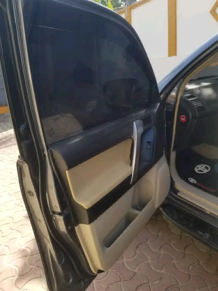 Toyota Land Cruiser Prado TX 2013 thumbnail 4