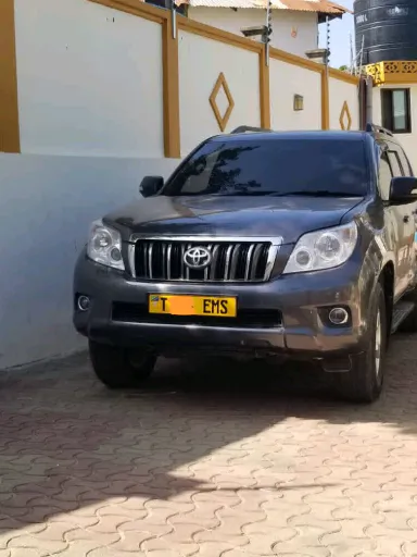 Toyota Land Cruiser Prado TX 2013