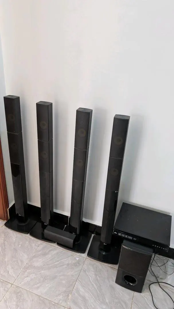LG Home Theatre System 1000W