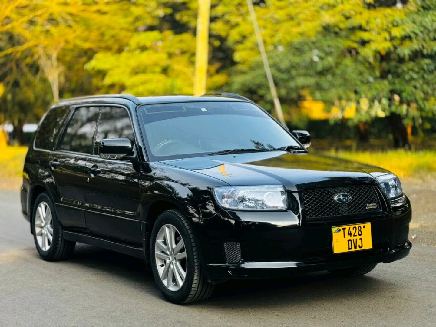 Black Subaru Forester Cross Sport 1990 CC thumbnail 4