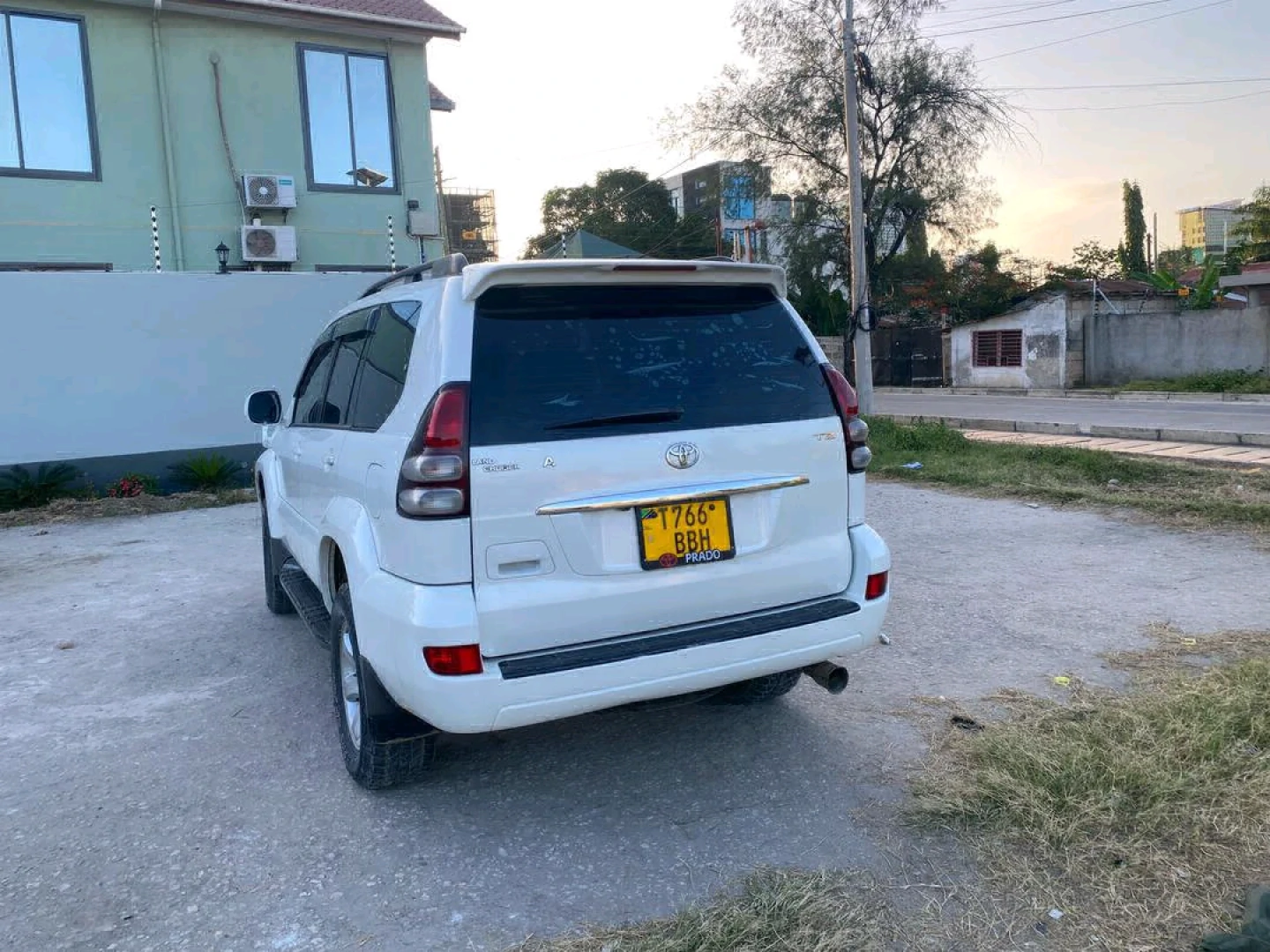 Toyota Land Cruiser Prado 120 series thumbnail 4