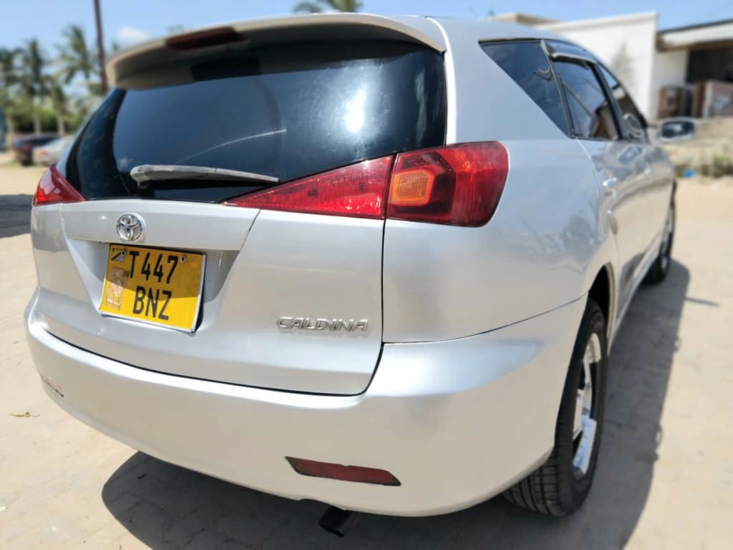 Toyota Caldina BNZ Silver Sedan thumbnail 5