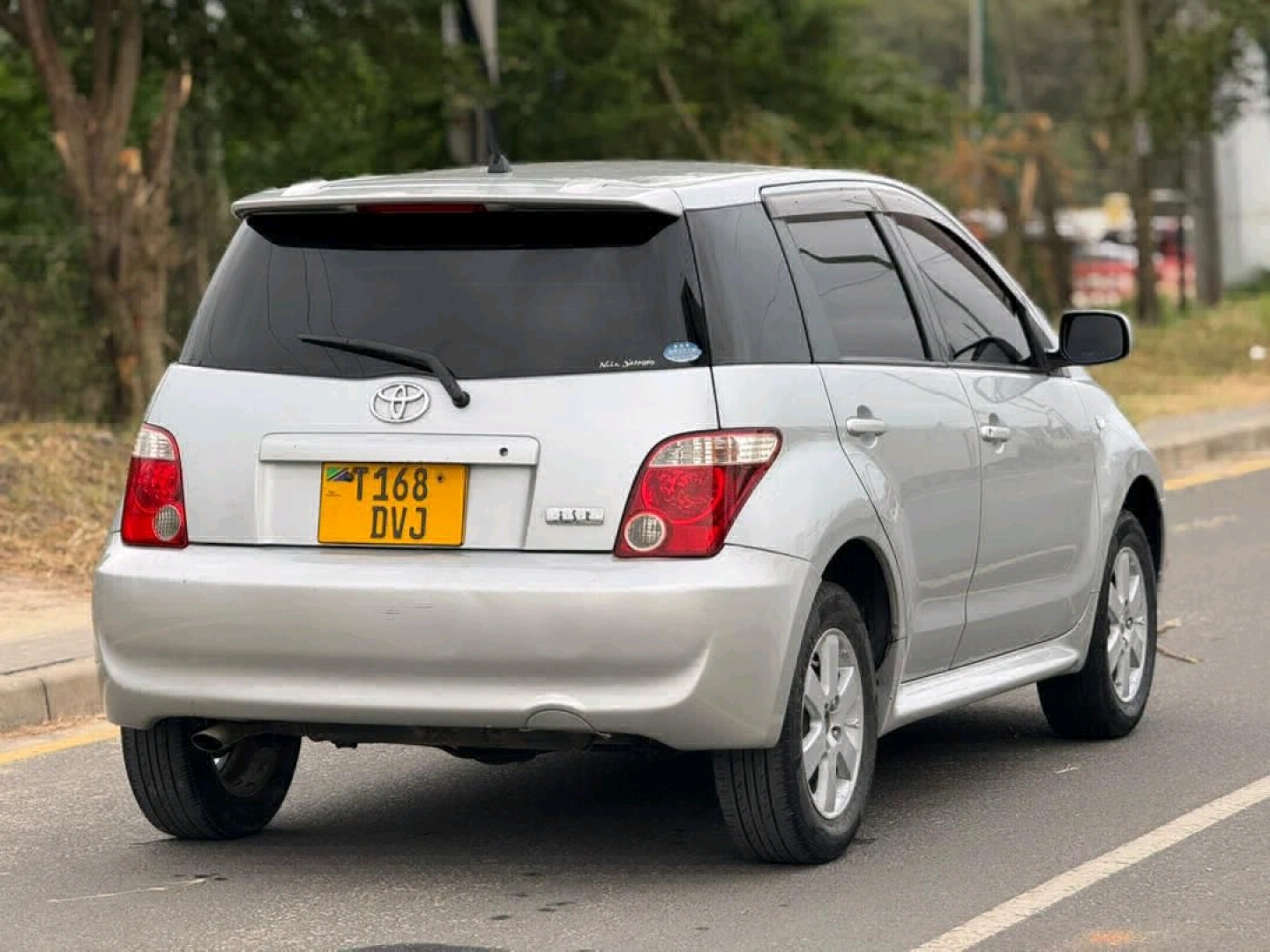 Toyota Ist 2005 Model for Sale thumbnail 3