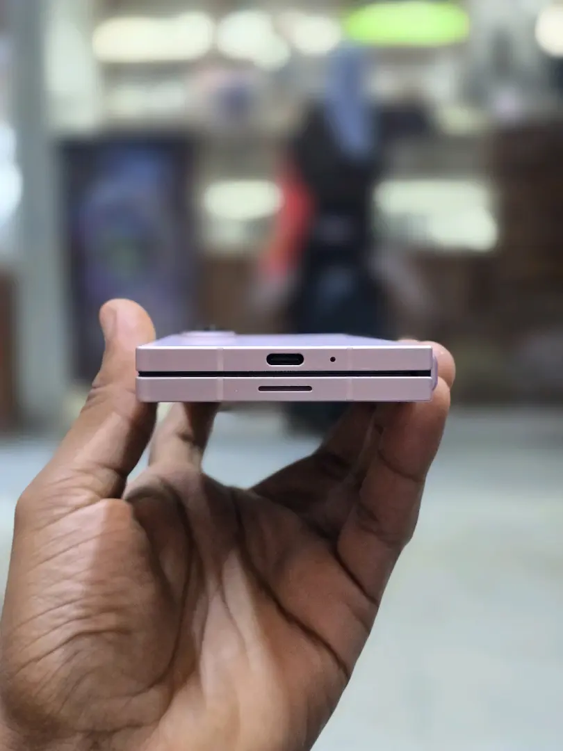 Samsung Galaxy Z Fold 6 - 256GB/12GB Pink thumbnail 2