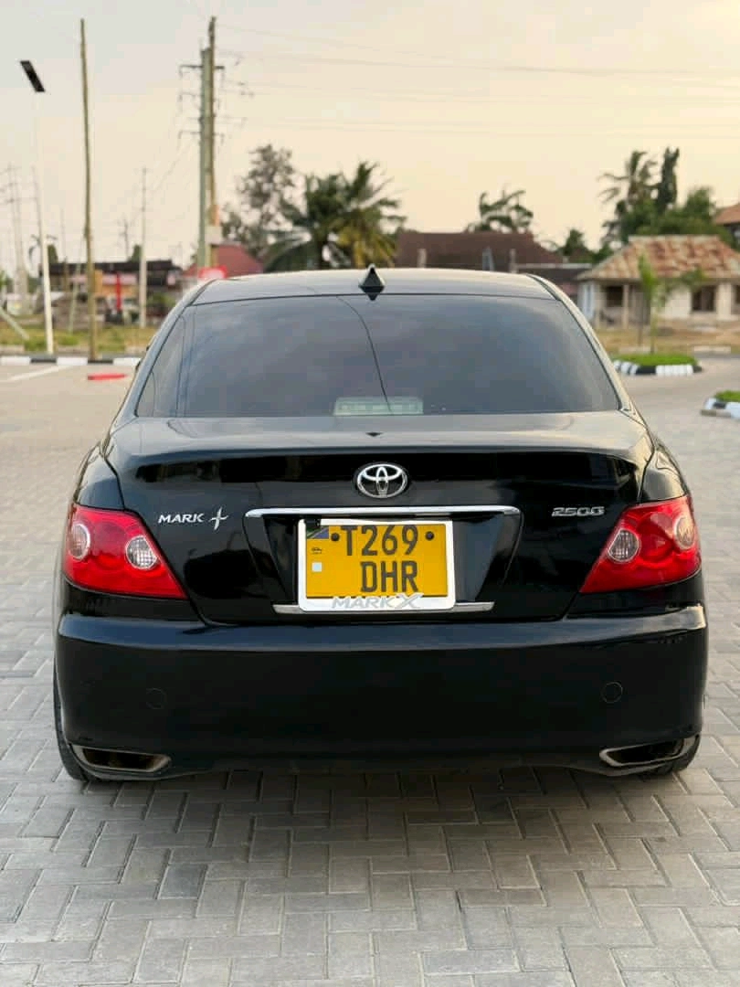 Toyota Mark X DHR thumbnail 3