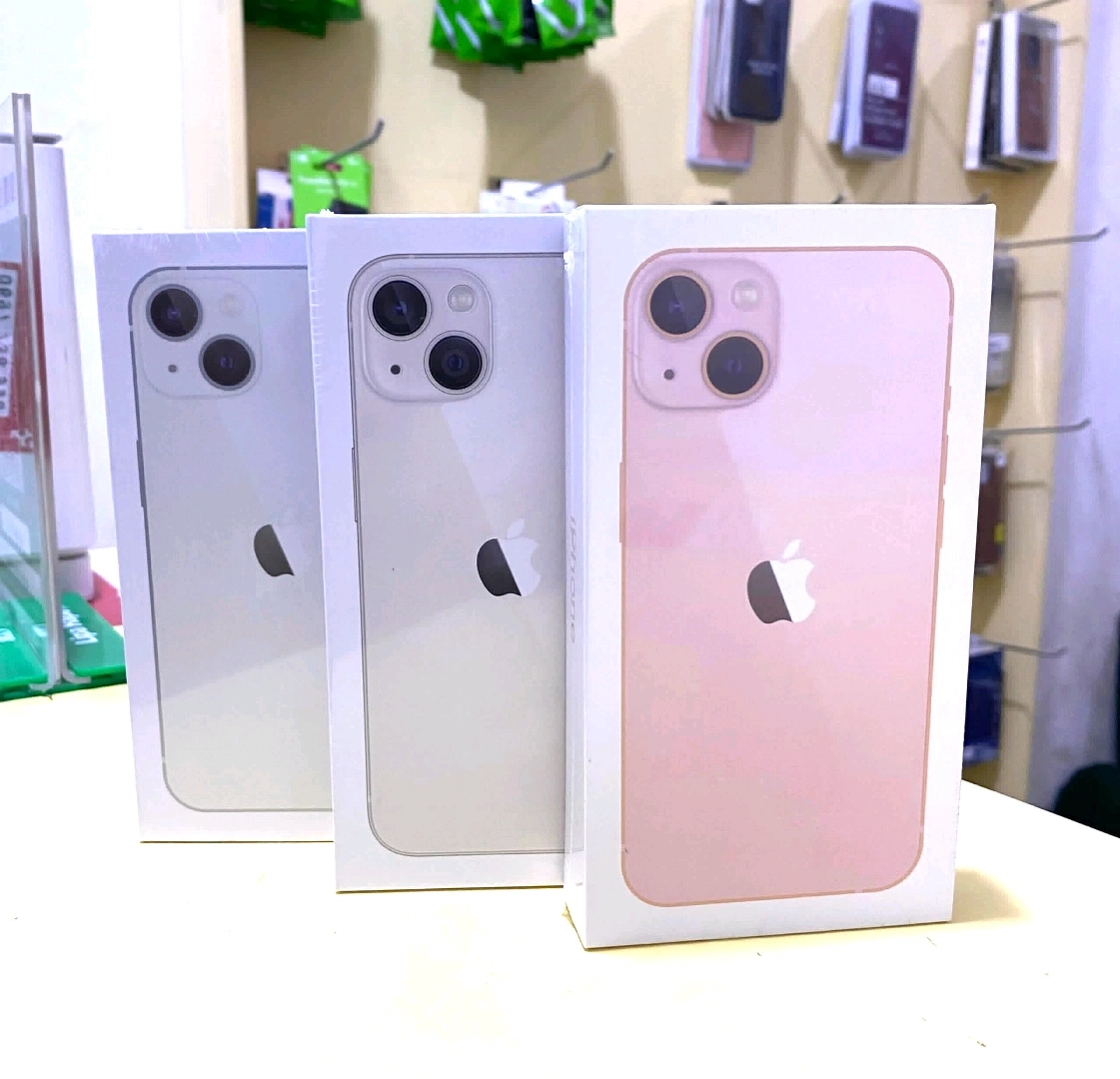 Apple iPhone 13 256GB Full Box thumbnail 4