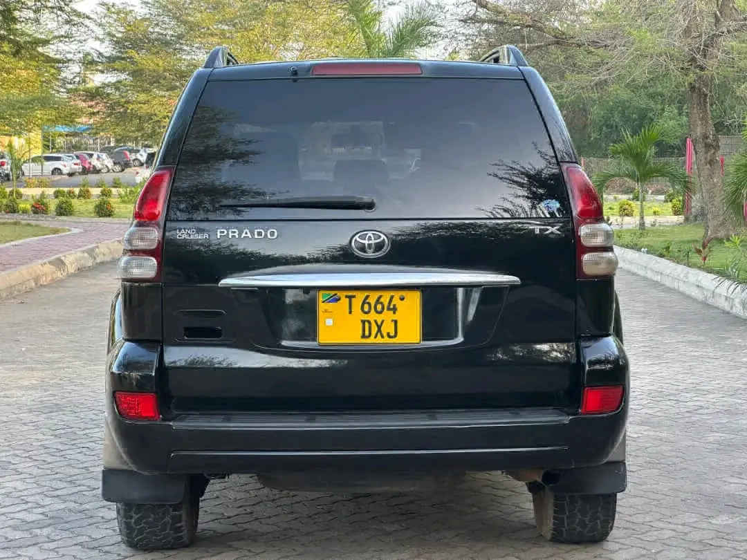 Toyota Land Cruiser Prado 120 (2008) for Sale thumbnail 8