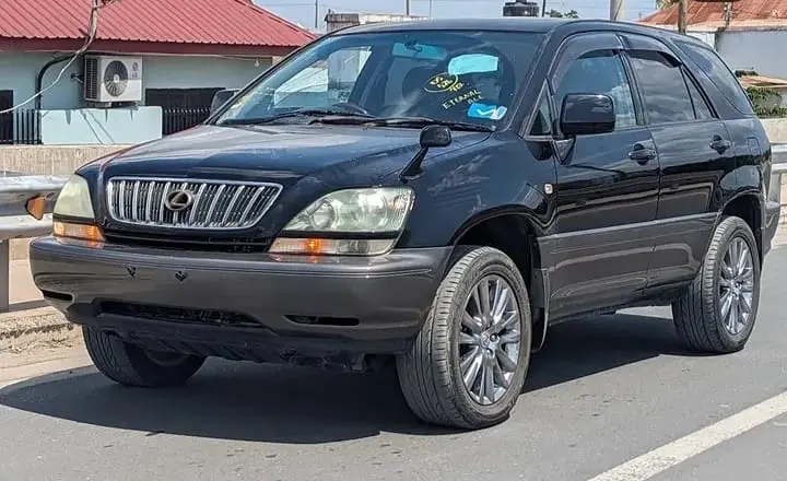 Toyota Harrier 2002 (Old Model) thumbnail 2