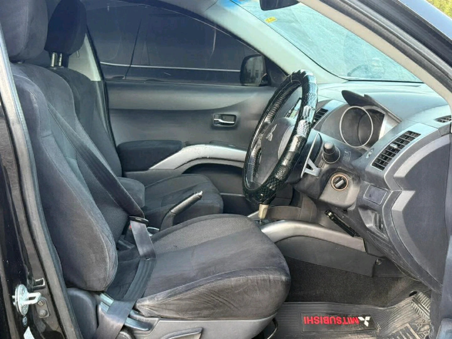 Black Mitsubishi Outlander SUV 2008 thumbnail 8