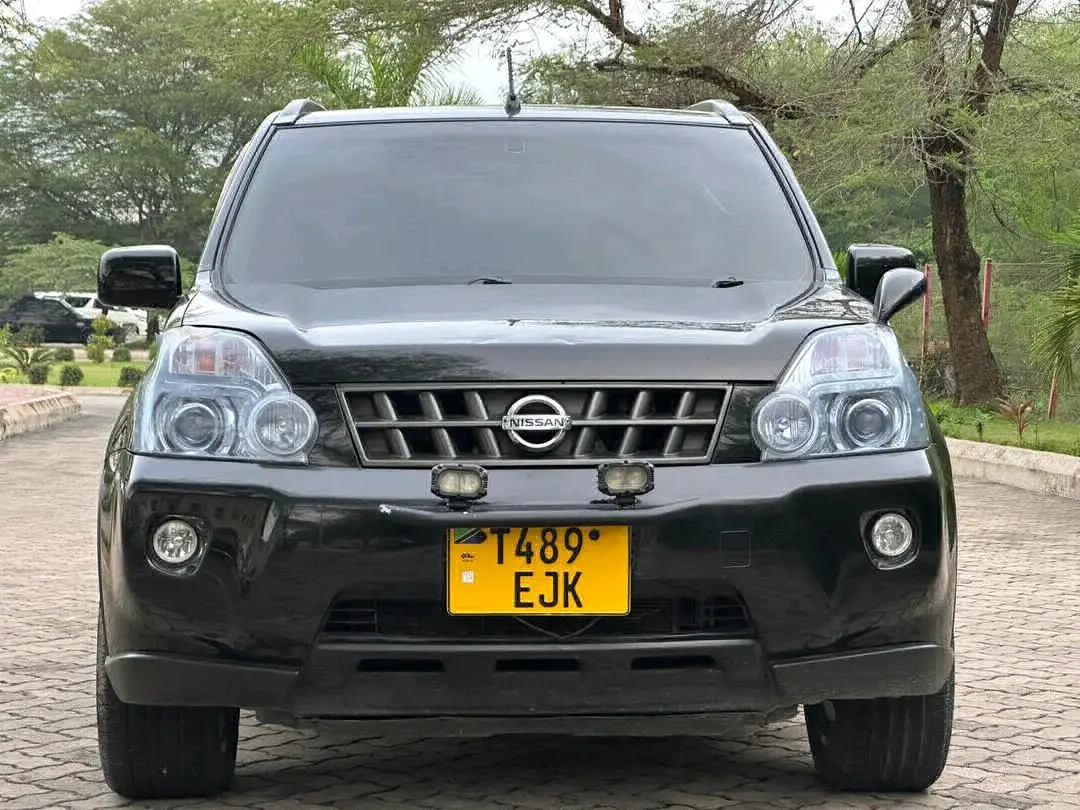 Nissan X-Trail SUV