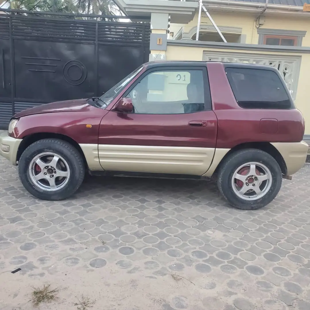 Toyota RAV4 3-Door (AWB) thumbnail 4