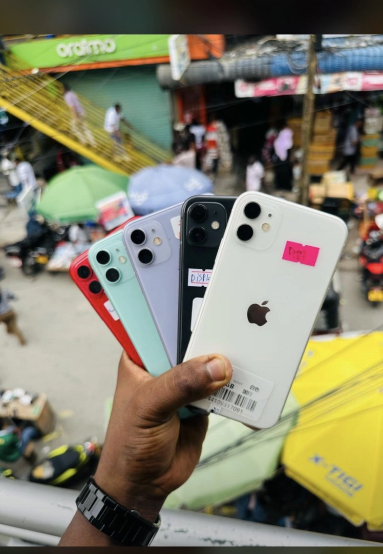 Used iPhone 11 Smartphones with Top Up & Data Transfer Services