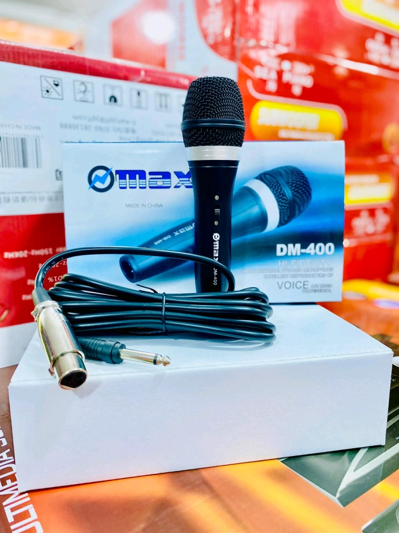 Omax DM-400 Dynamic Wired Microphone