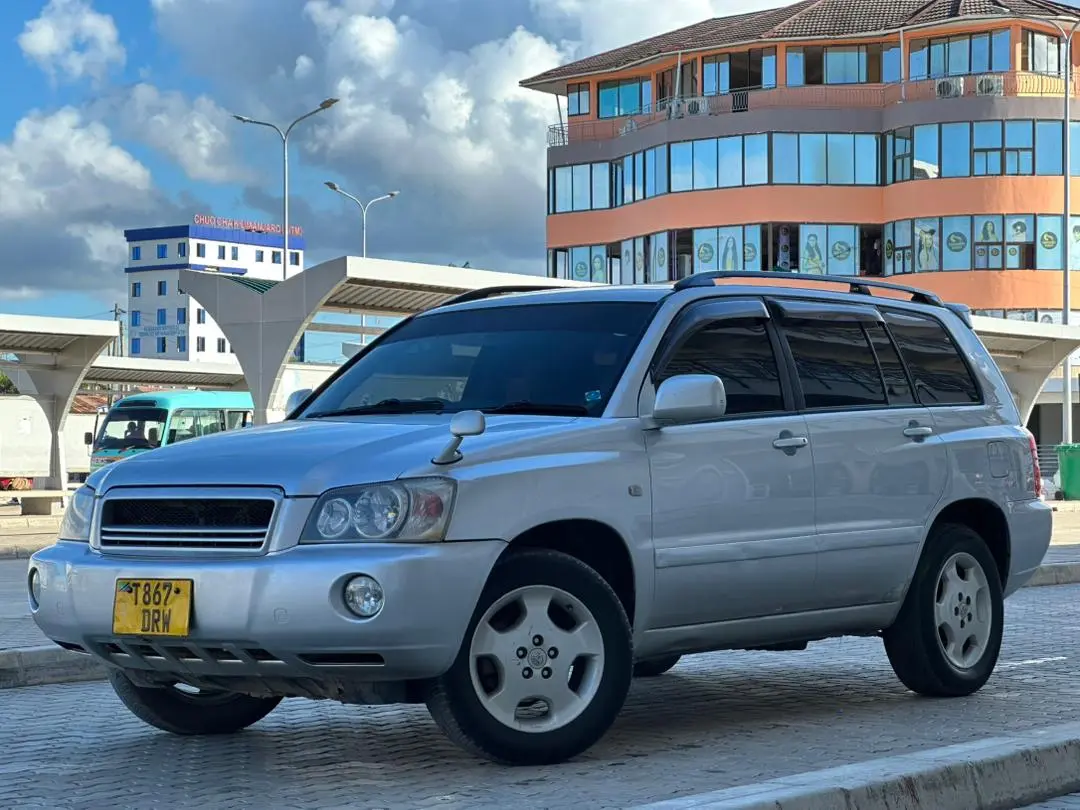 Toyota Kluger V 2004 thumbnail 8