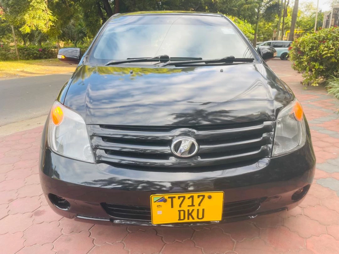 Toyota Ist 2006 Black - 1290cc For Sale