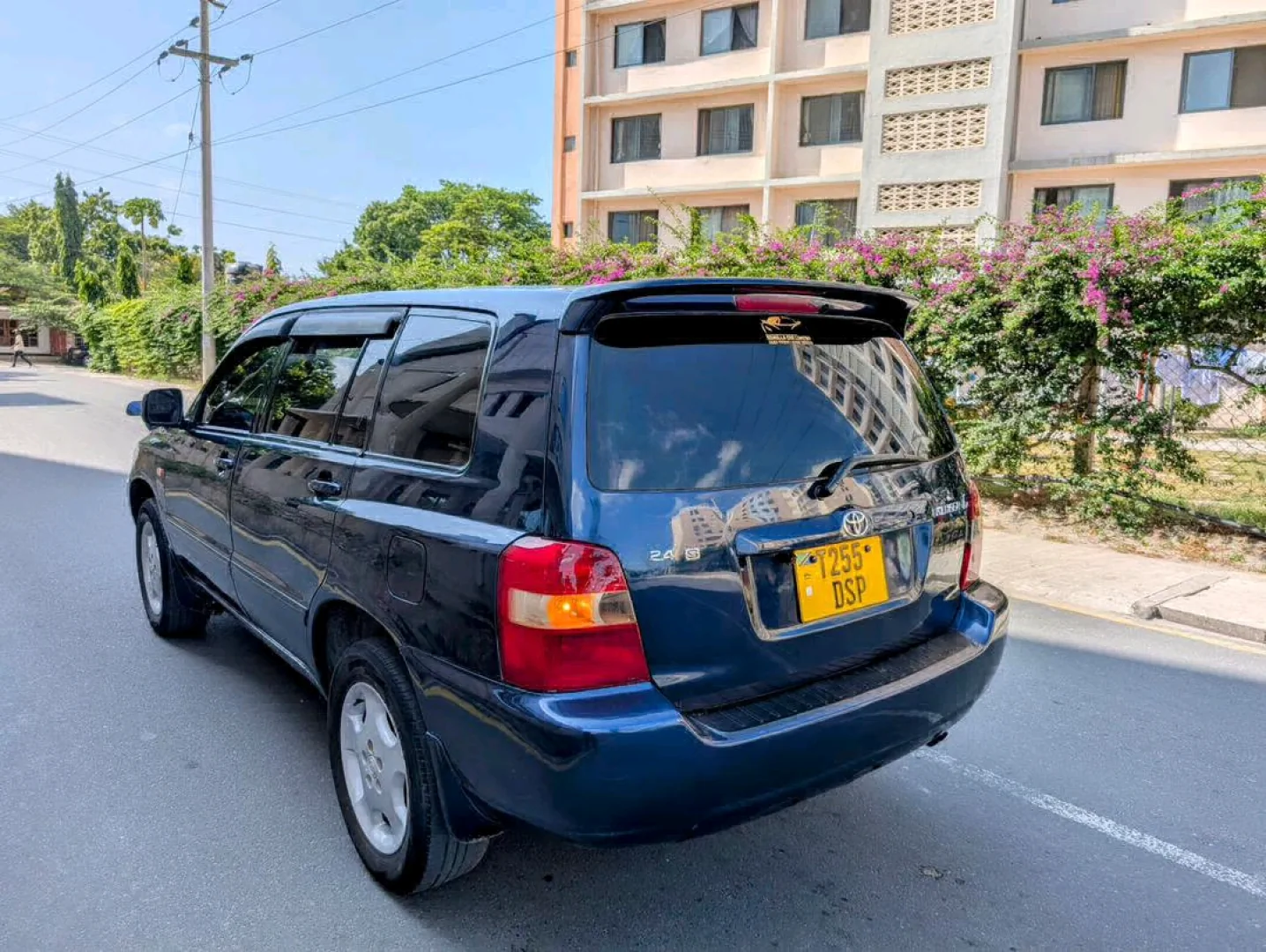Toyota Kluger SUV Automatic thumbnail 6
