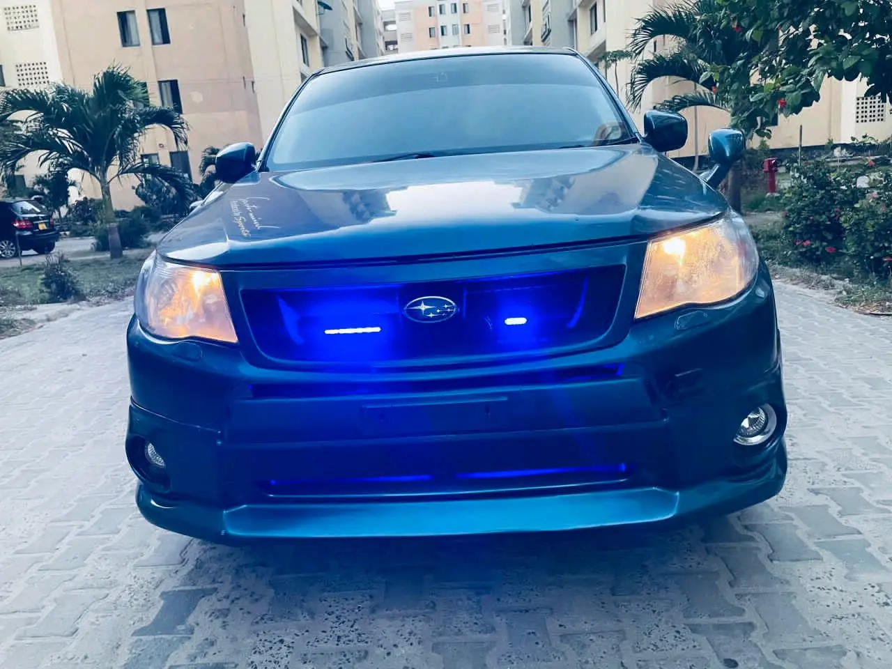 2010 Subaru Forester Customized Blue thumbnail 3