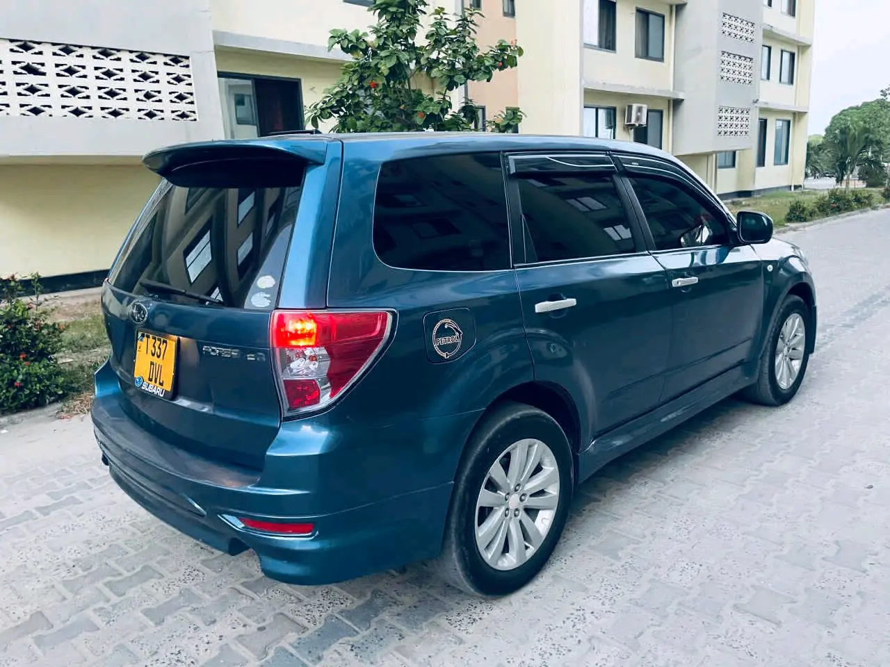2010 Subaru Forester Customized Blue thumbnail 9