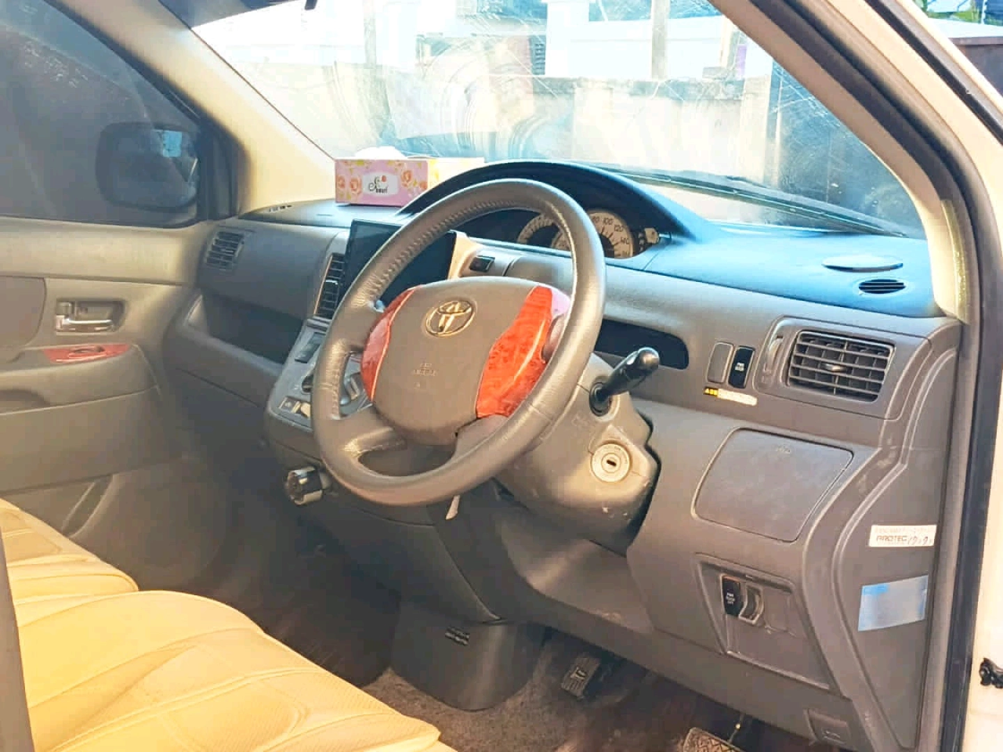Used White Toyota Raum 1490cc Full AC thumbnail 6