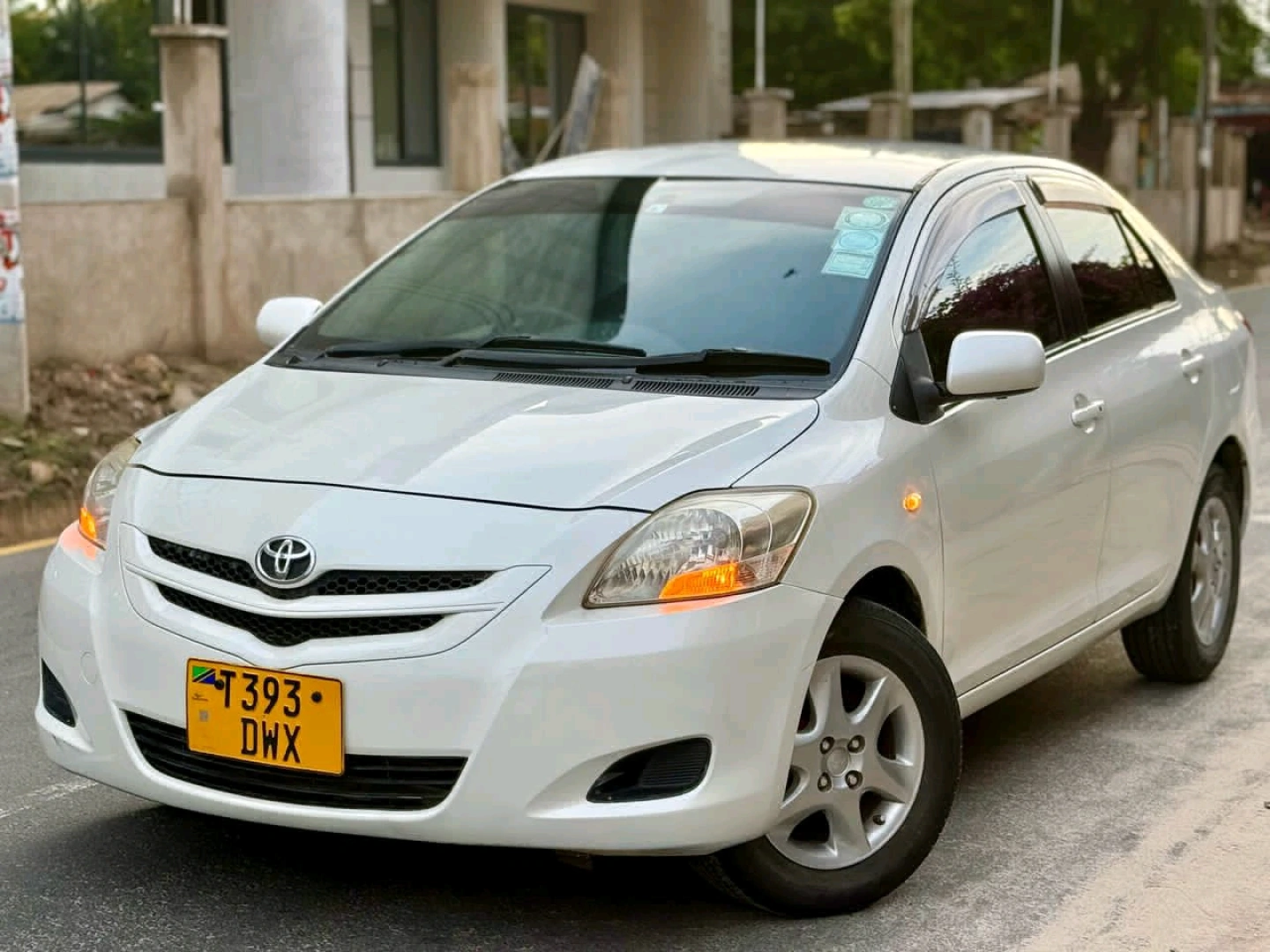 Toyota Belta 2007 Pearl White, 1290cc