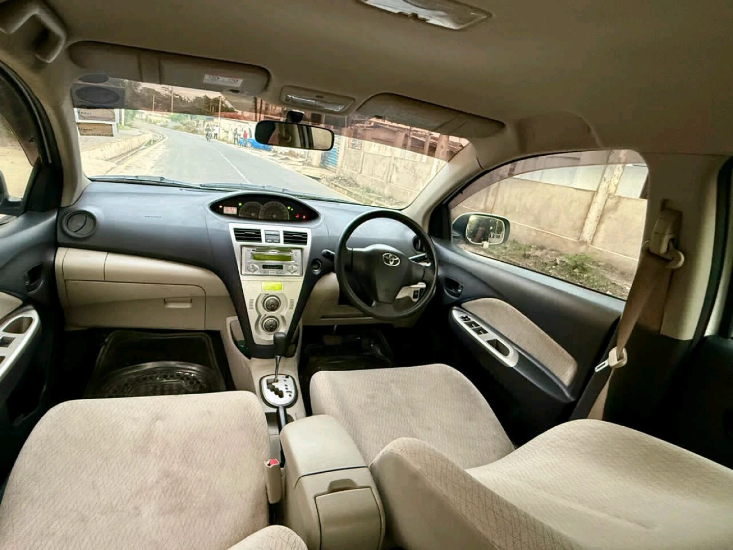 Toyota Belta 2007 Pearl White, 1290cc thumbnail 5