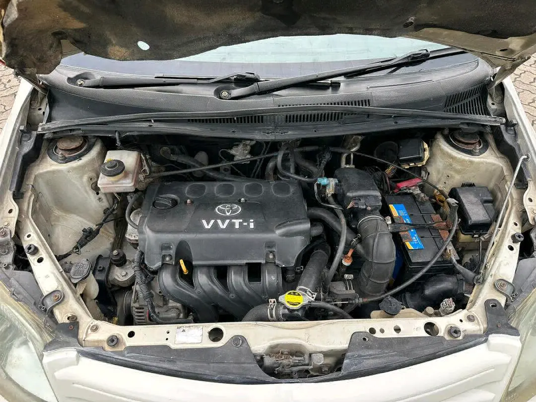 Toyota Ractis (DTB) thumbnail 4