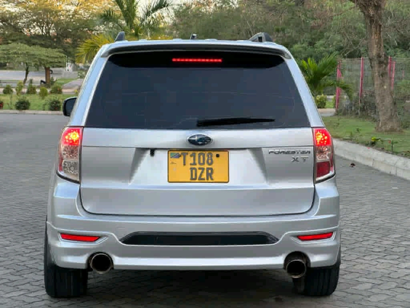 Subaru Forester Turbo 2009 Silver Automatic thumbnail 2
