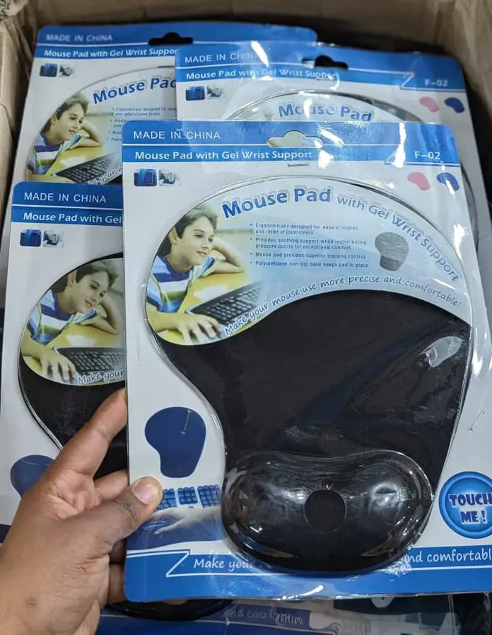 Black Mouse Pad with Gel Wrist Support