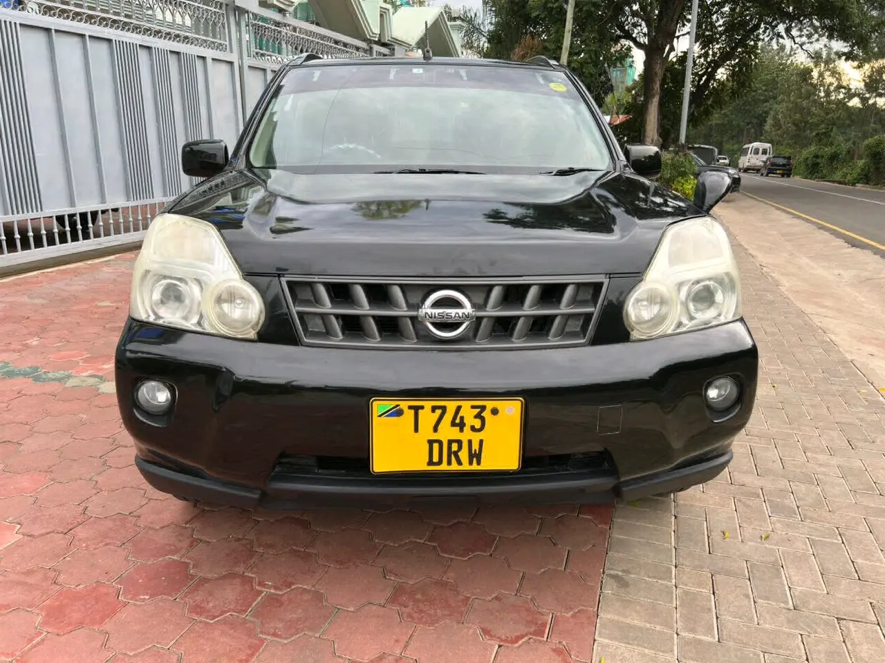 Black 2008 Nissan X-Trail for Sale in Arusha thumbnail 5