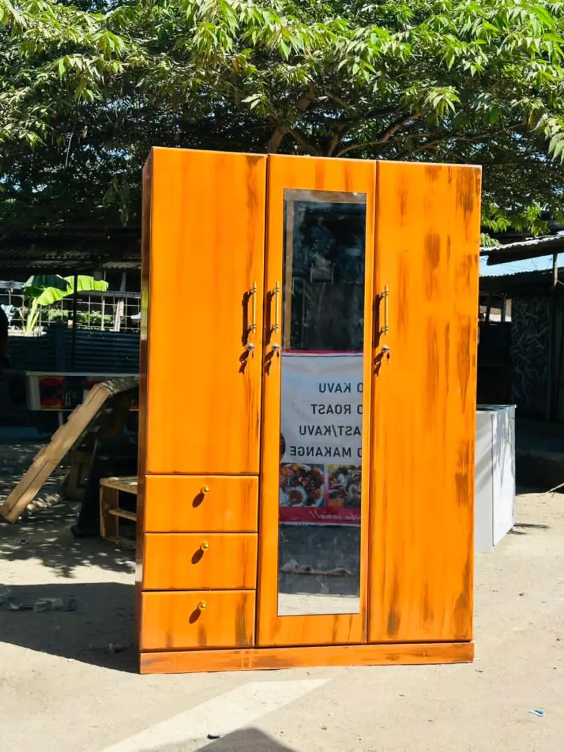 Wardrobe ya Mbao Rangi ya Chungwa na Kioo