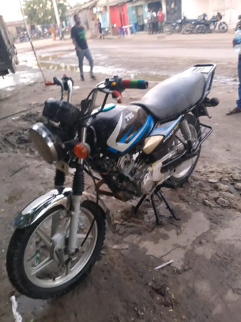 TVS Star HLX Motorcycle thumbnail 3