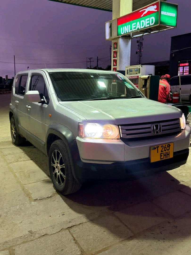 Silver 2007 Honda Crossroad SUV 1790cc thumbnail 3