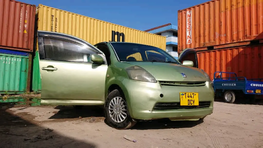 Toyota Passo Light Green thumbnail 4