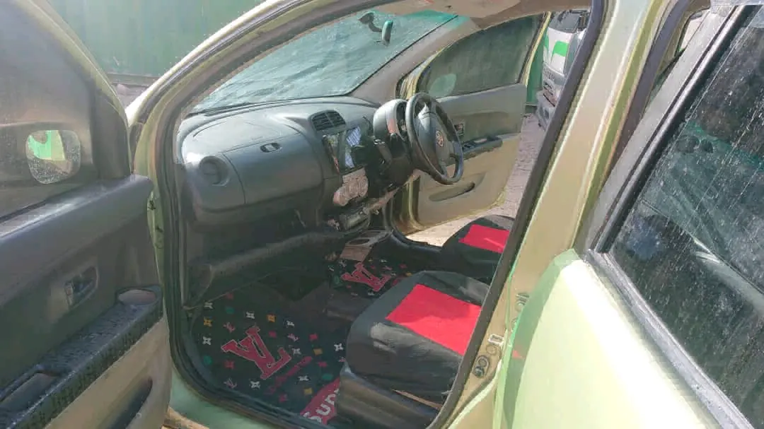 Toyota Passo Light Green thumbnail 6