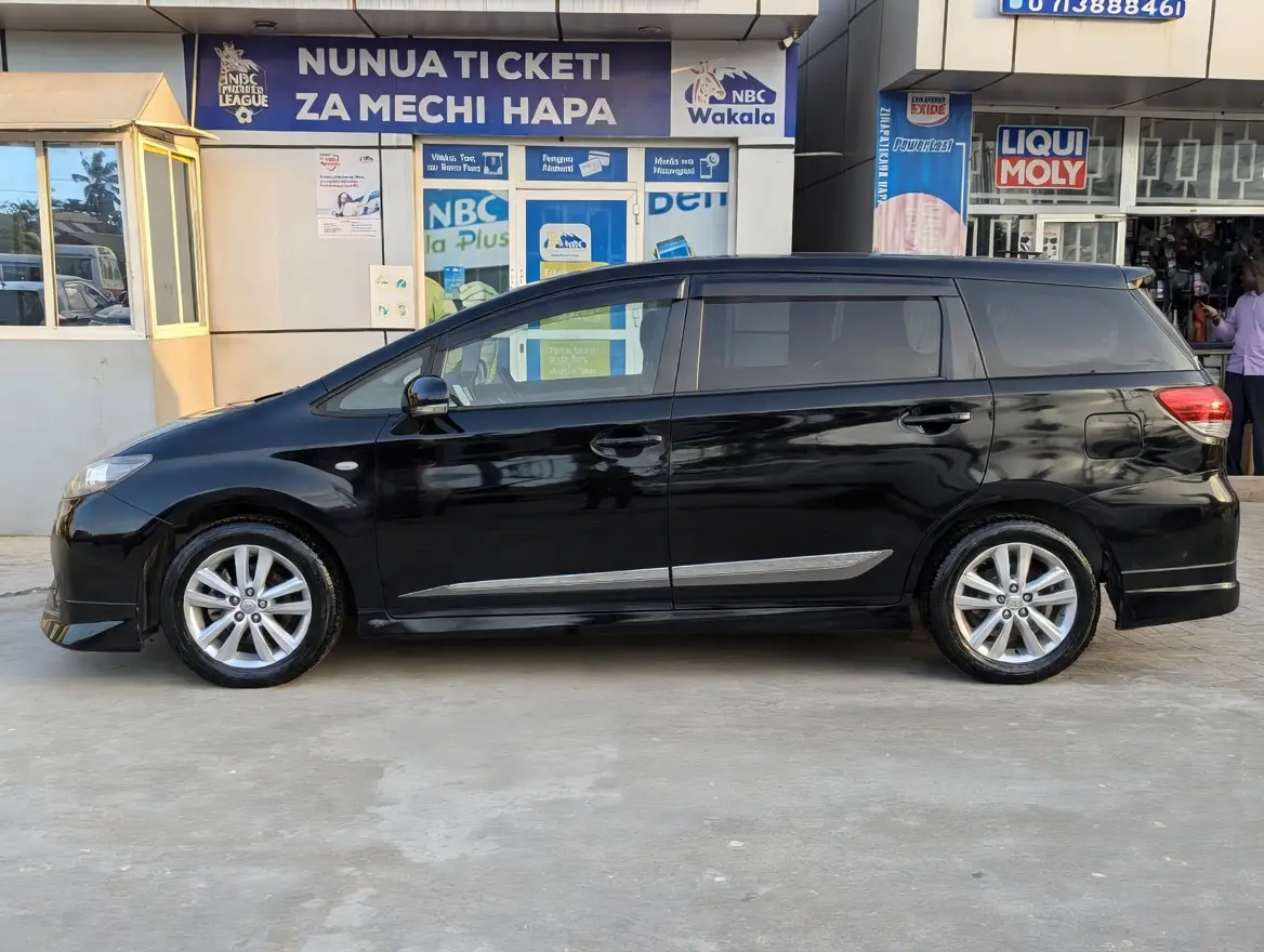 Toyota Wish 2010 Metallic Black thumbnail 3