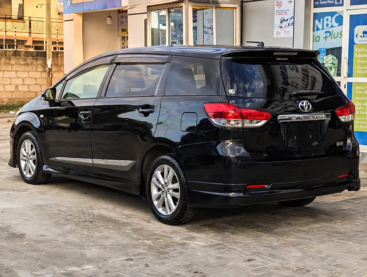 Toyota Wish 2010 Metallic Black thumbnail 4