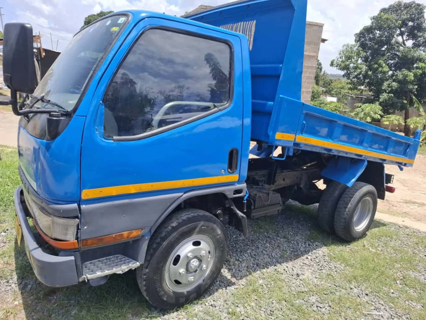 Used Mitsubishi Canter Tipper Truck 4D33 Engine thumbnail 7