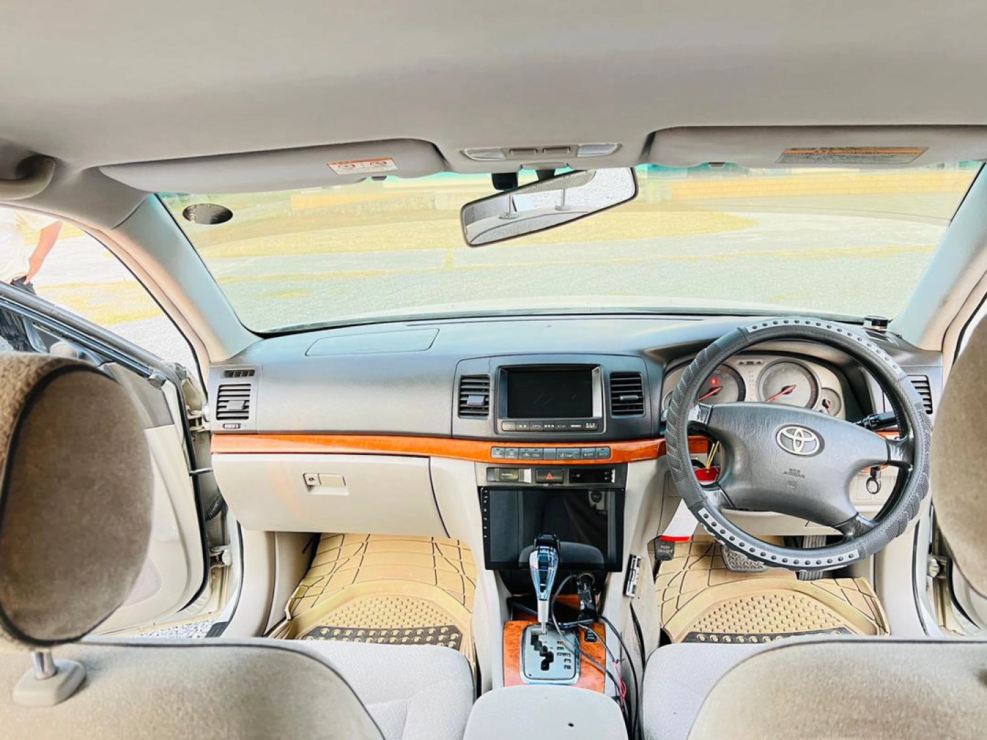 Toyota Mark II Grande DFY Sedan thumbnail 3