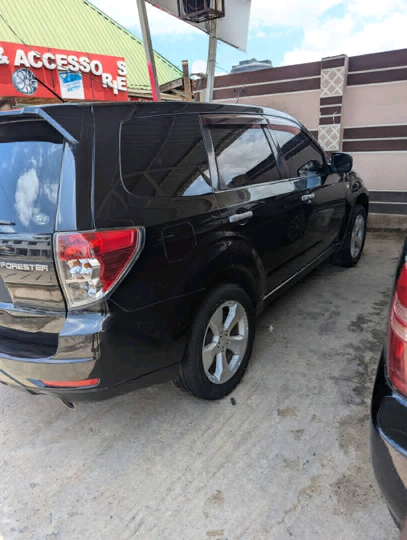 Black Subaru Forester 2009, Reg No. DZA thumbnail 5