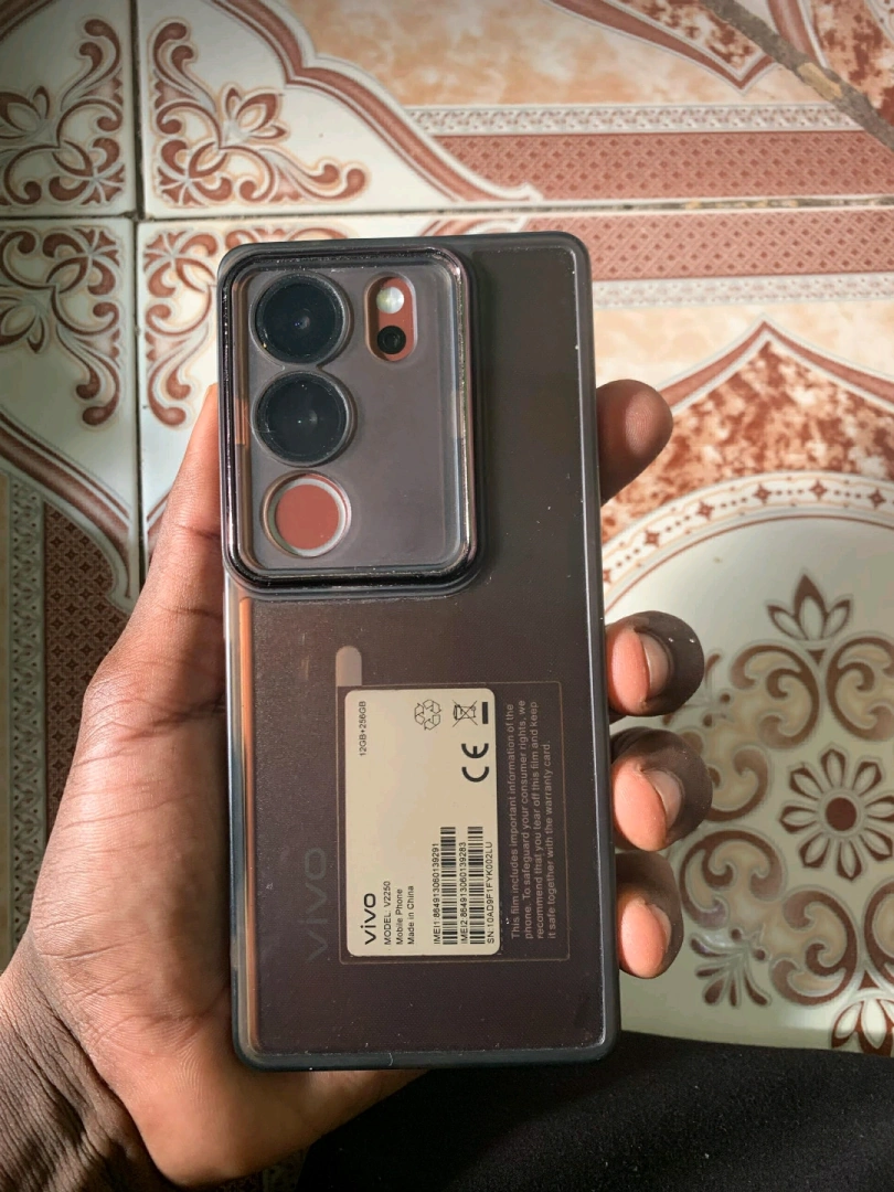 Vivo V29 Smartphone 12GB RAM 256GB Storage thumbnail 4