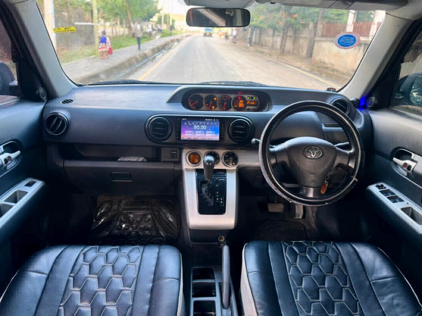 Black Toyota Rumion 2007 G - 1490cc, Low Mileage thumbnail 9