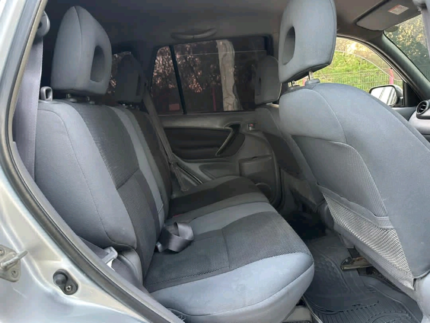 Toyota RAV4 2002 Model 1800cc Silver thumbnail 5