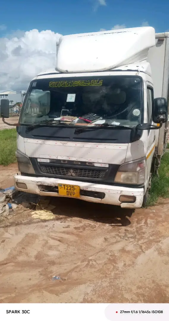 Mitsubishi Fuso Truck (Engine 4m)