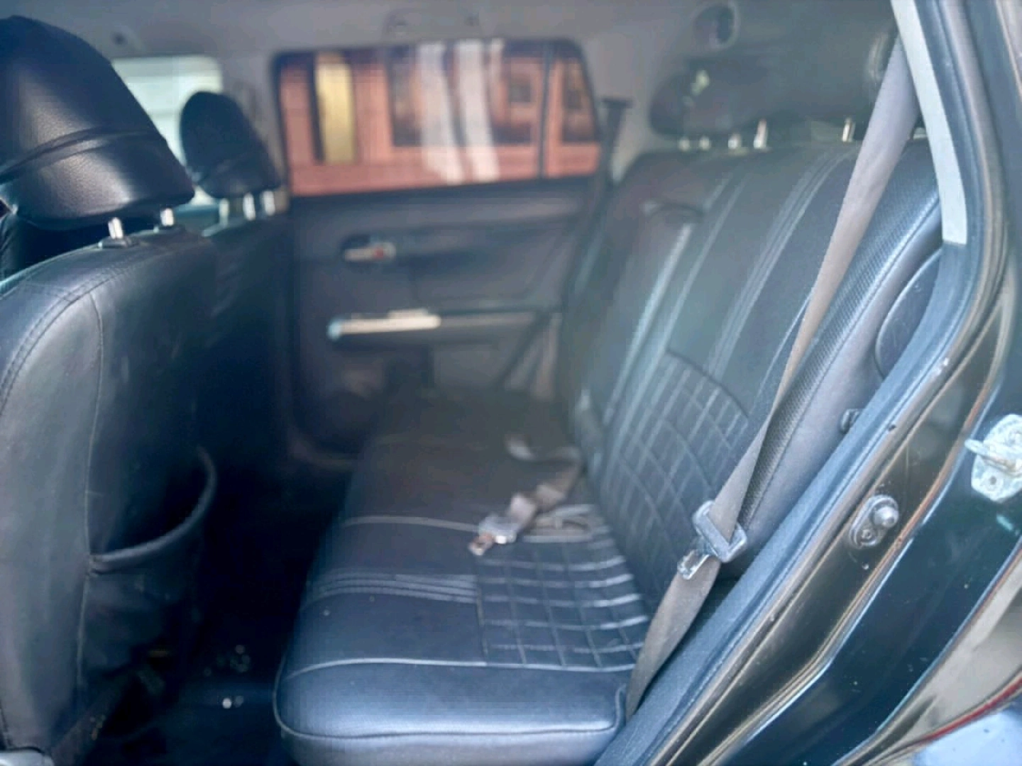 Black Toyota Rumion 2009 Automatic thumbnail 7