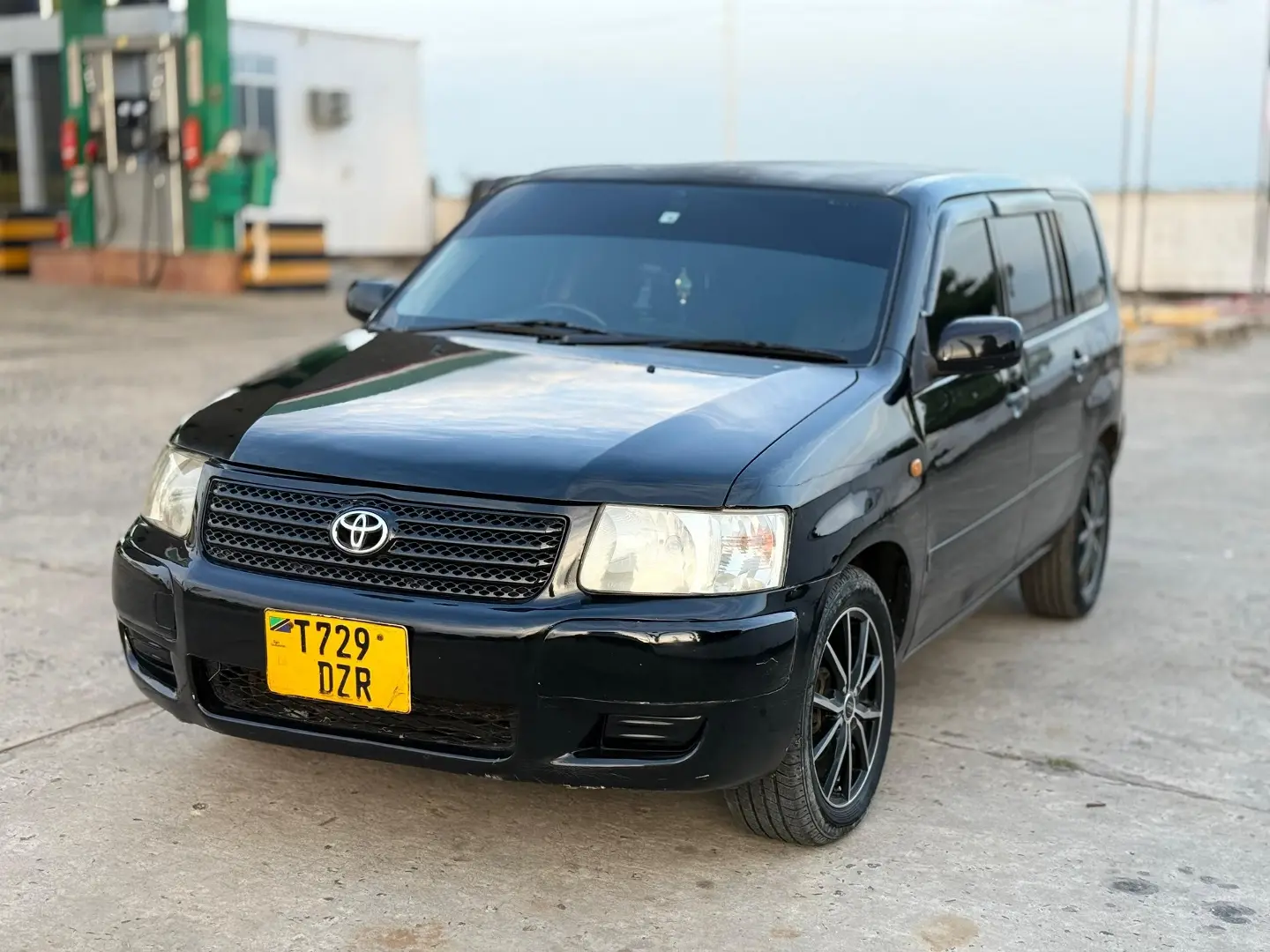 Toyota Succeed Van Black 1NZ Engine thumbnail 2