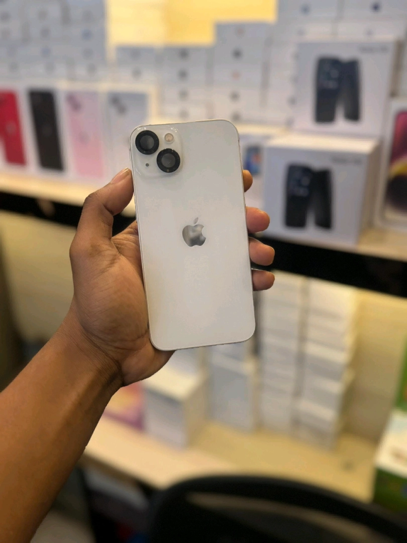 Apple iPhone 13 128GB na Vifaa Vyake thumbnail 2