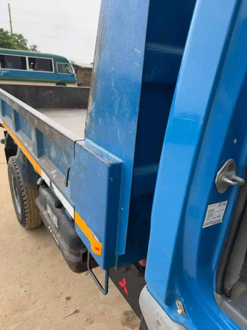 Used Mitsubishi Canter Tipa Dump Truck 4D35 Engine thumbnail 9