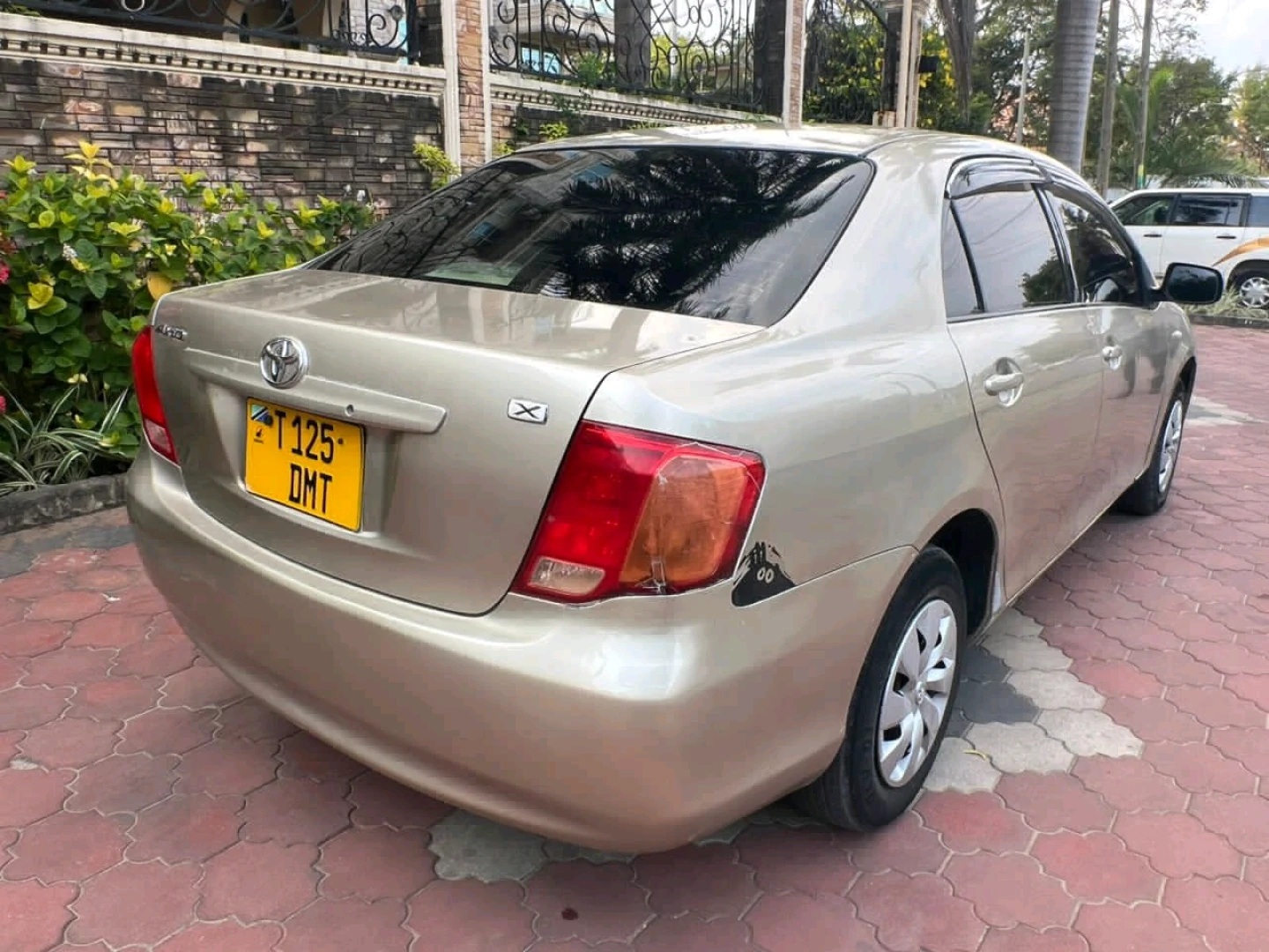 Toyota Axio Sedan 2007 for Sale thumbnail 5